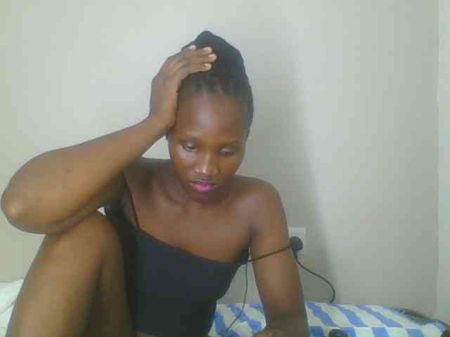 Smilingbeibylove webcam