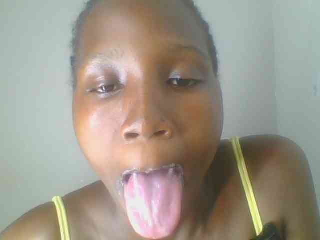 Smilingbeibylove webcam