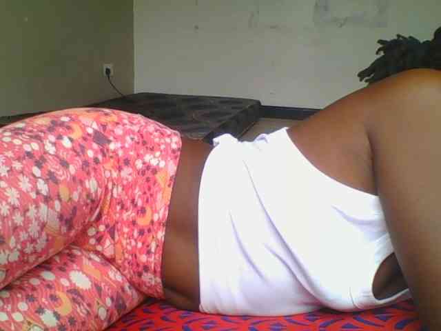 Smilingbeibylove webcam