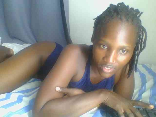 Smilingbeibylove webcam