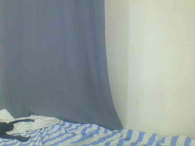 Smilingbeibylove webcam