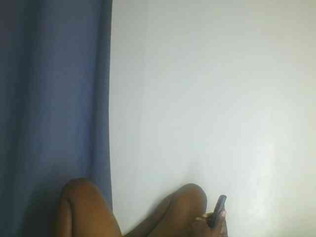 Smilingbeibylove webcam