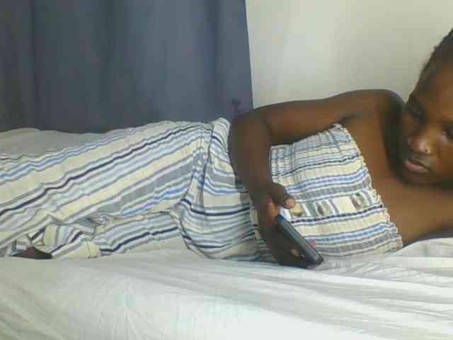 Smilingbeibylove webcam
