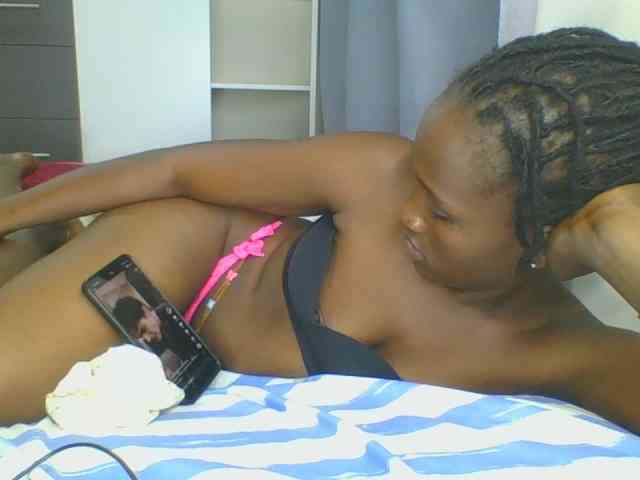 Smilingbeibylove webcam