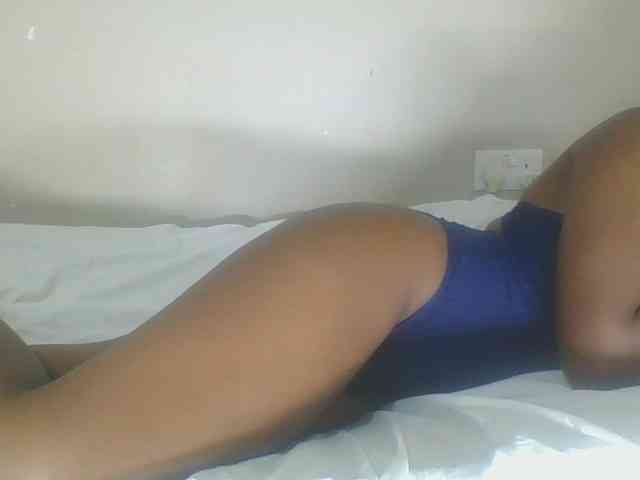 Smilingbeibylove webcam