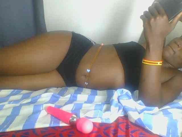 Smilingbeibylove webcam