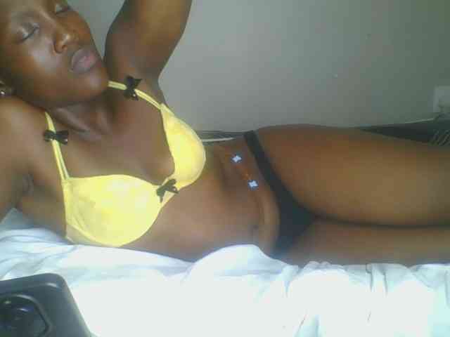 Model: Smilingbeibylove
