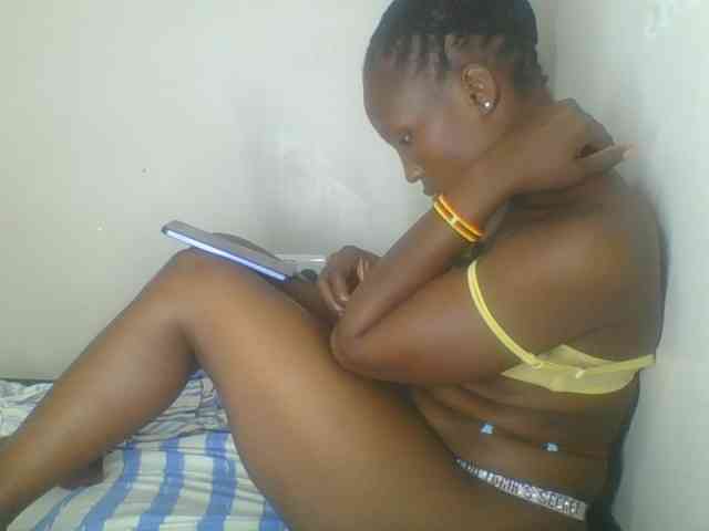 Smilingbeibylove webcam