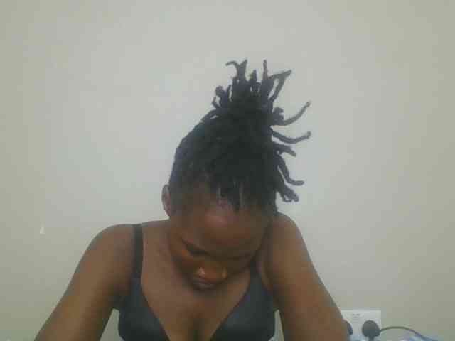Smilingbeibylove webcam