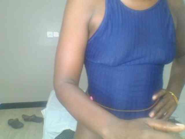 Smilingbeibylove webcam