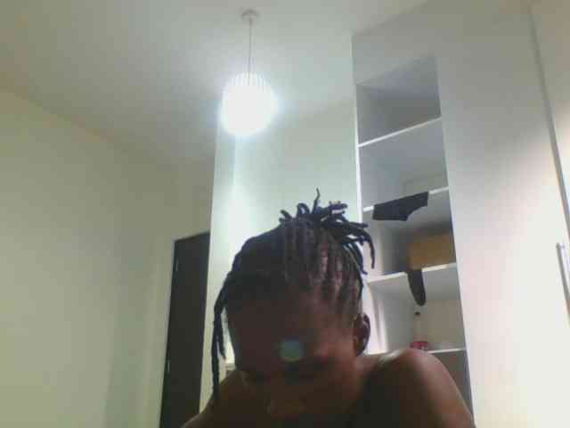Smilingbeibylove webcam
