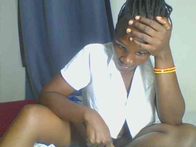 Smilingbeibylove webcam
