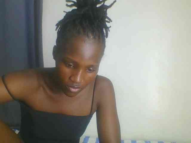 Smilingbeibylove webcam