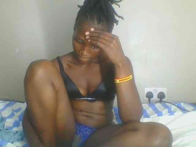 Smilingbeibylove webcam