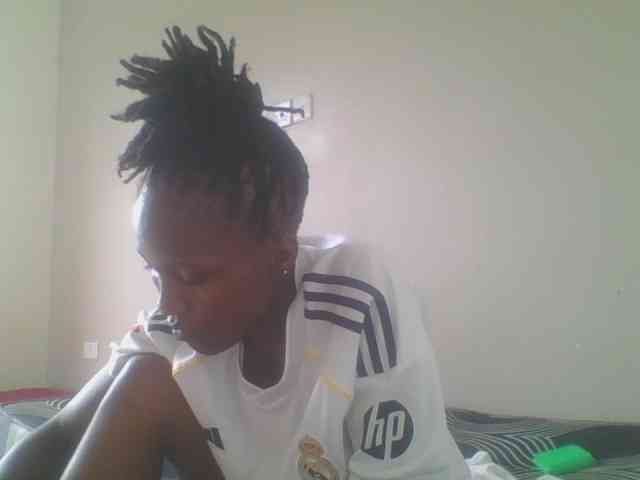 Smilingbeibylove webcam