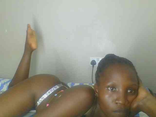 Smilingbeibylove webcam