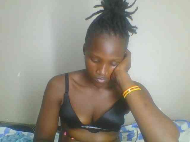 Smilingbeibylove webcam