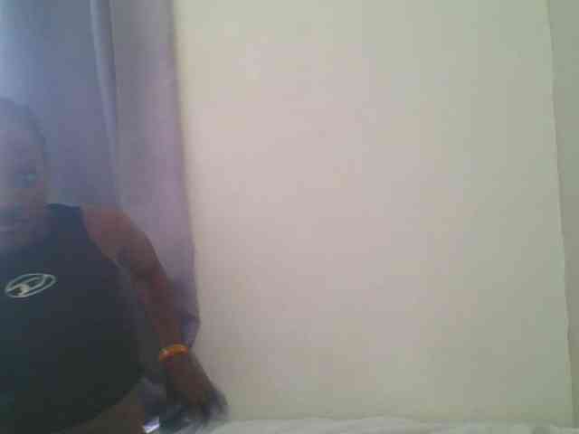 Smilingbeibylove webcam