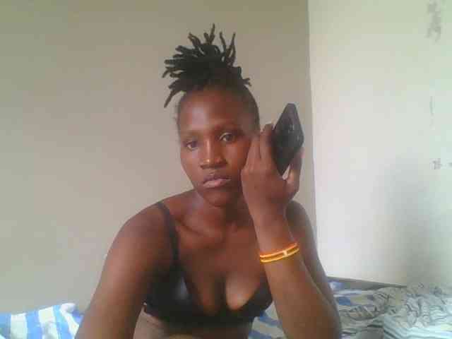 Smilingbeibylove webcam