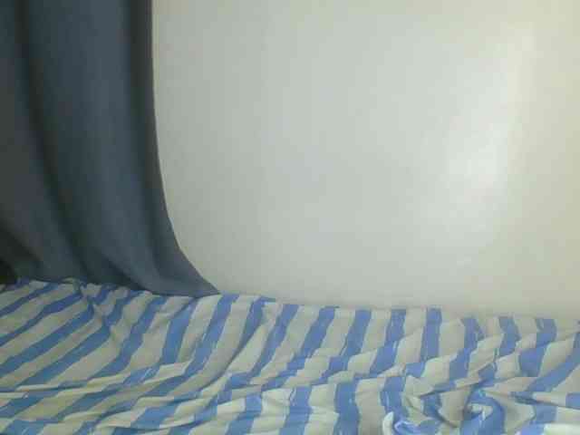 Smilingbeibylove webcam