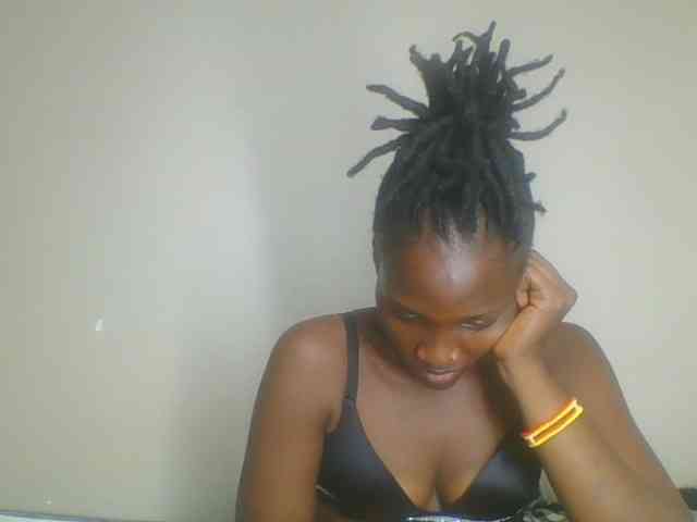 Smilingbeibylove webcam