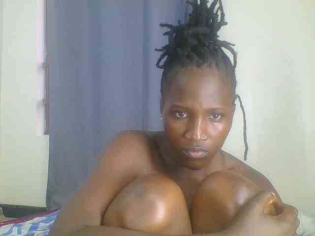 Smilingbeibylove webcam