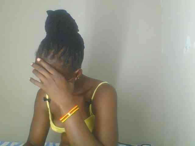 Smilingbeibylove webcam