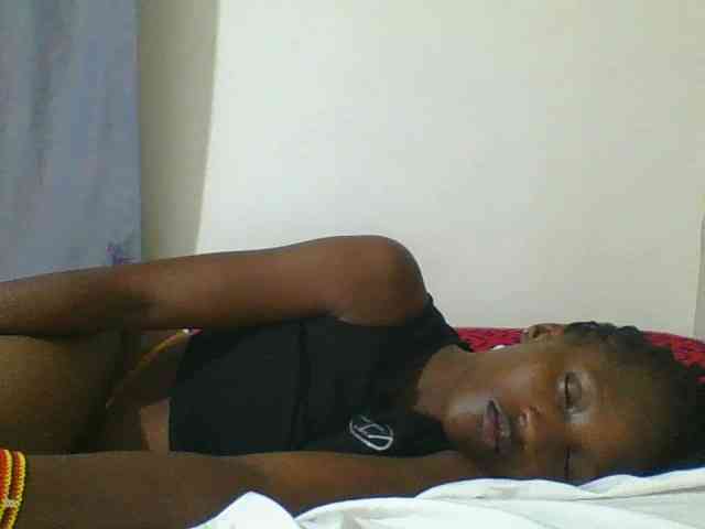 Smilingbeibylove webcam