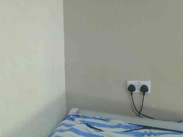 Smilingbeibylove webcam