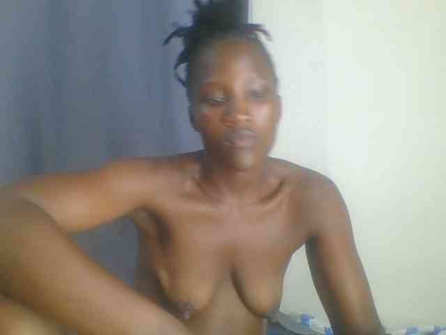 Smilingbeibylove webcam