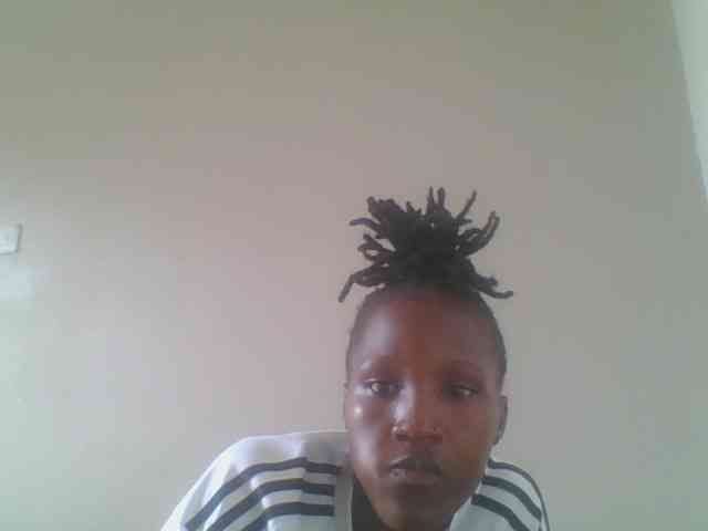 Smilingbeibylove webcam