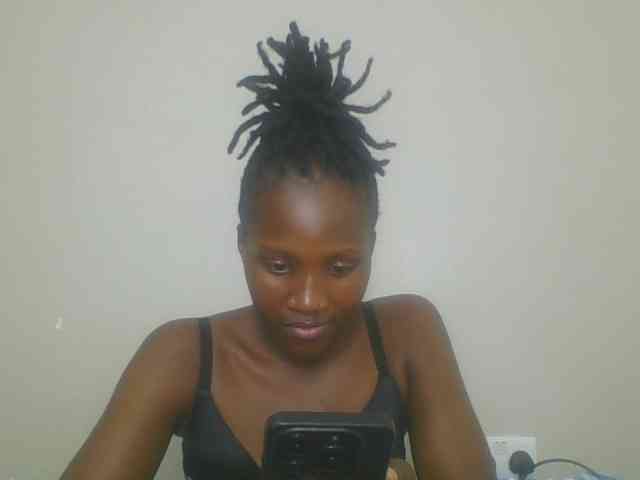 Smilingbeibylove webcam