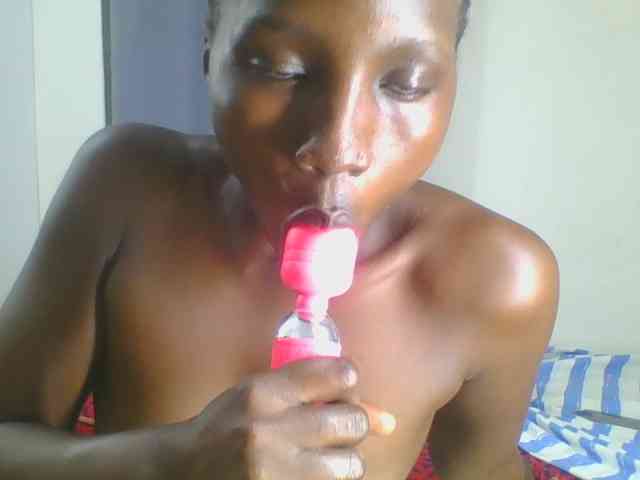 Model: Smilingbeibylove