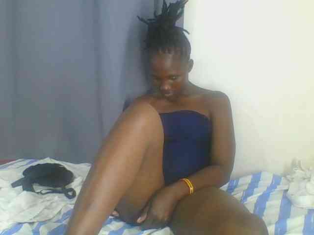 Smilingbeibylove webcam