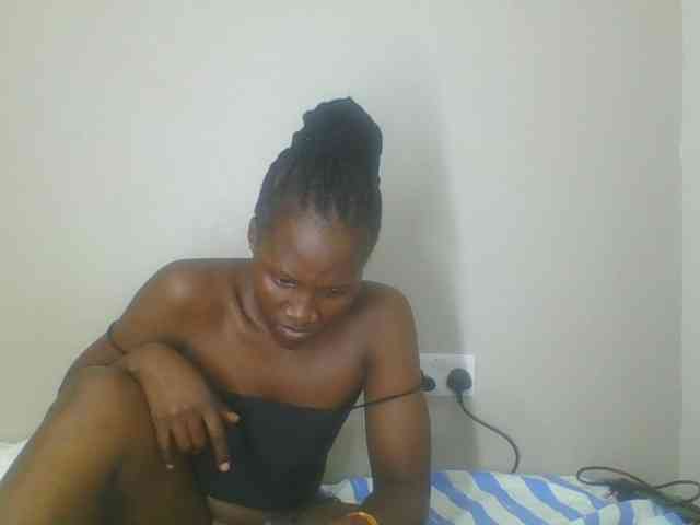 Smilingbeibylove webcam