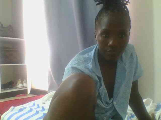 Smilingbeibylove webcam