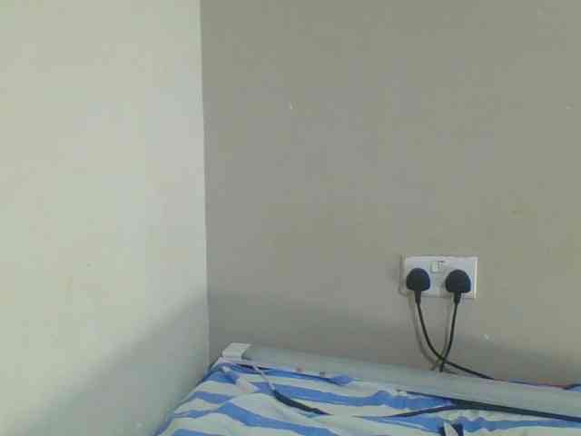 Smilingbeibylove webcam