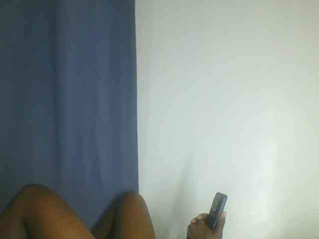 Smilingbeibylove webcam