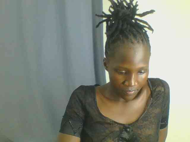 Smilingbeibylove webcam