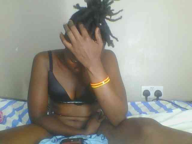 Smilingbeibylove webcam