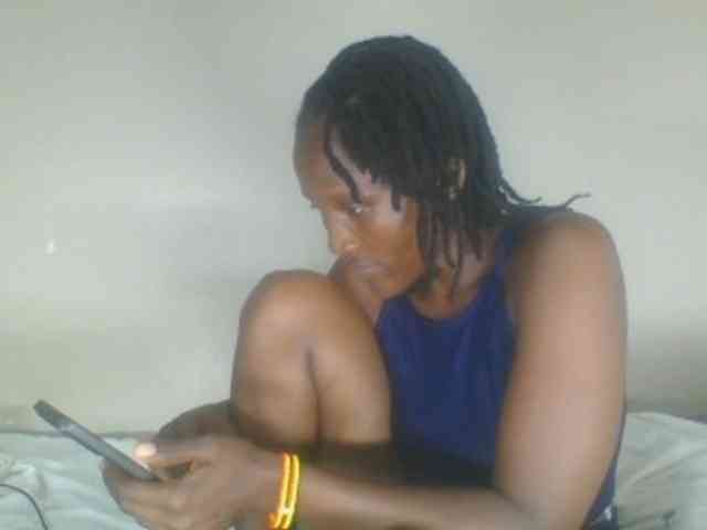 Smilingbeibylove webcam