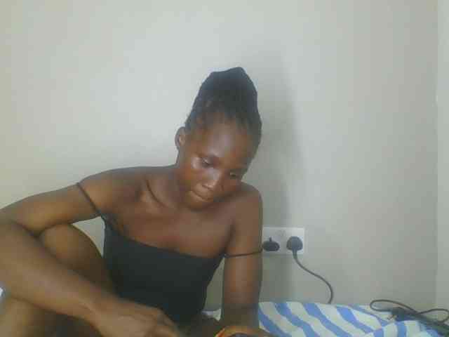 Smilingbeibylove webcam