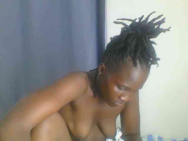 Smilingbeibylove webcam