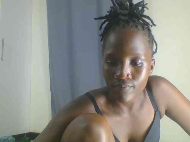 Smilingbeibylove webcam