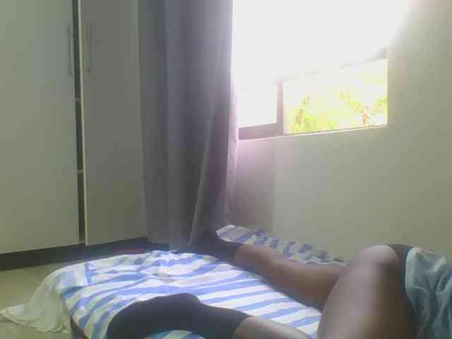 Smilingbeibylove webcam