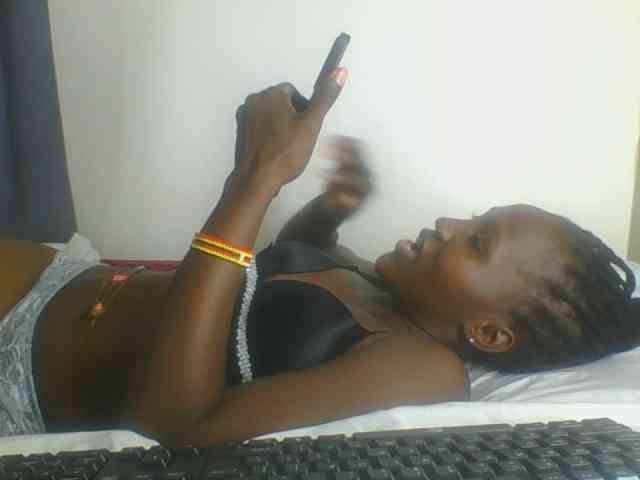 Smilingbeibylove webcam