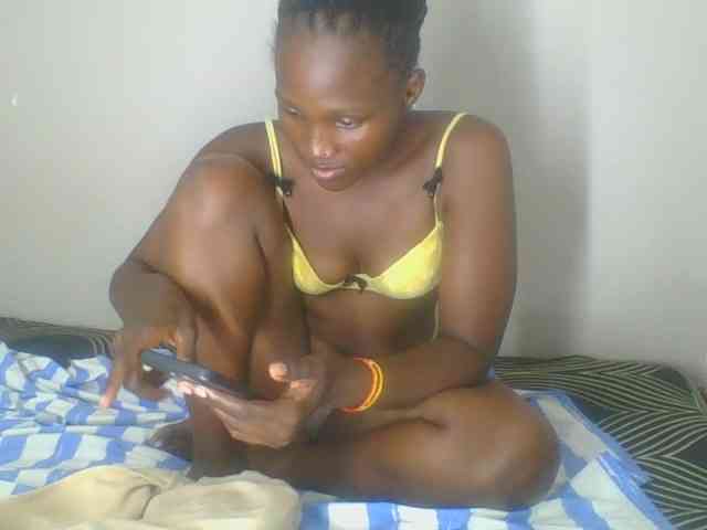 Smilingbeibylove webcam