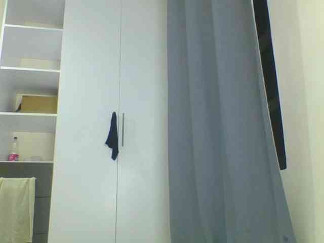 Smilingbeibylove webcam
