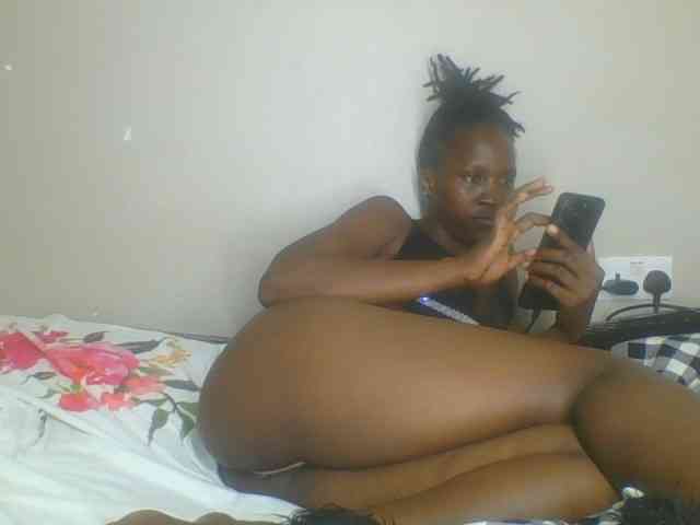 Smilingbeibylove webcam