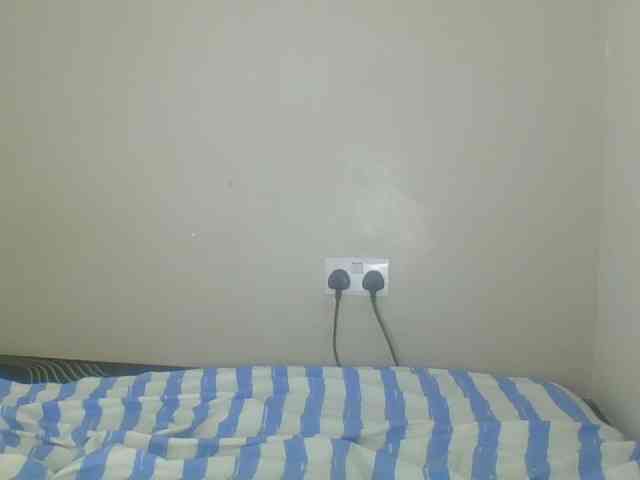 Smilingbeibylove webcam